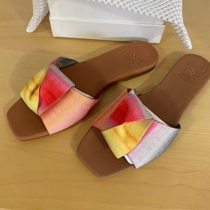 Vince Camuto Skylinna slides, size 8, multi coloured